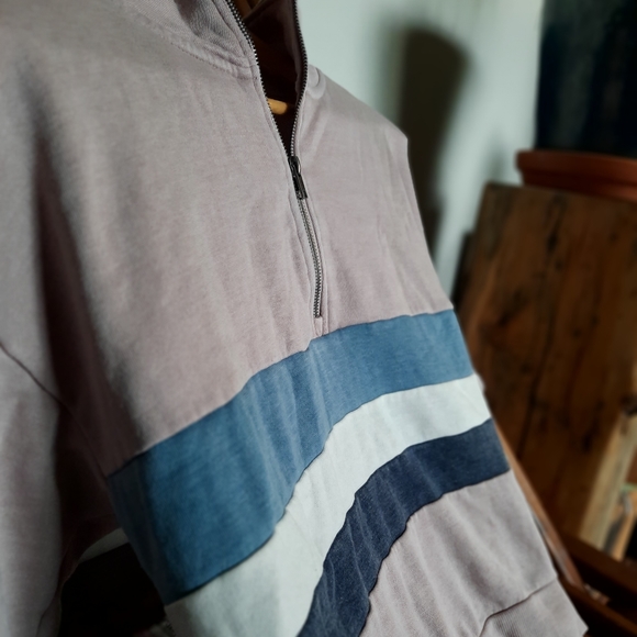 Hippie Rose sweater size sm. - Picture 4 of 7